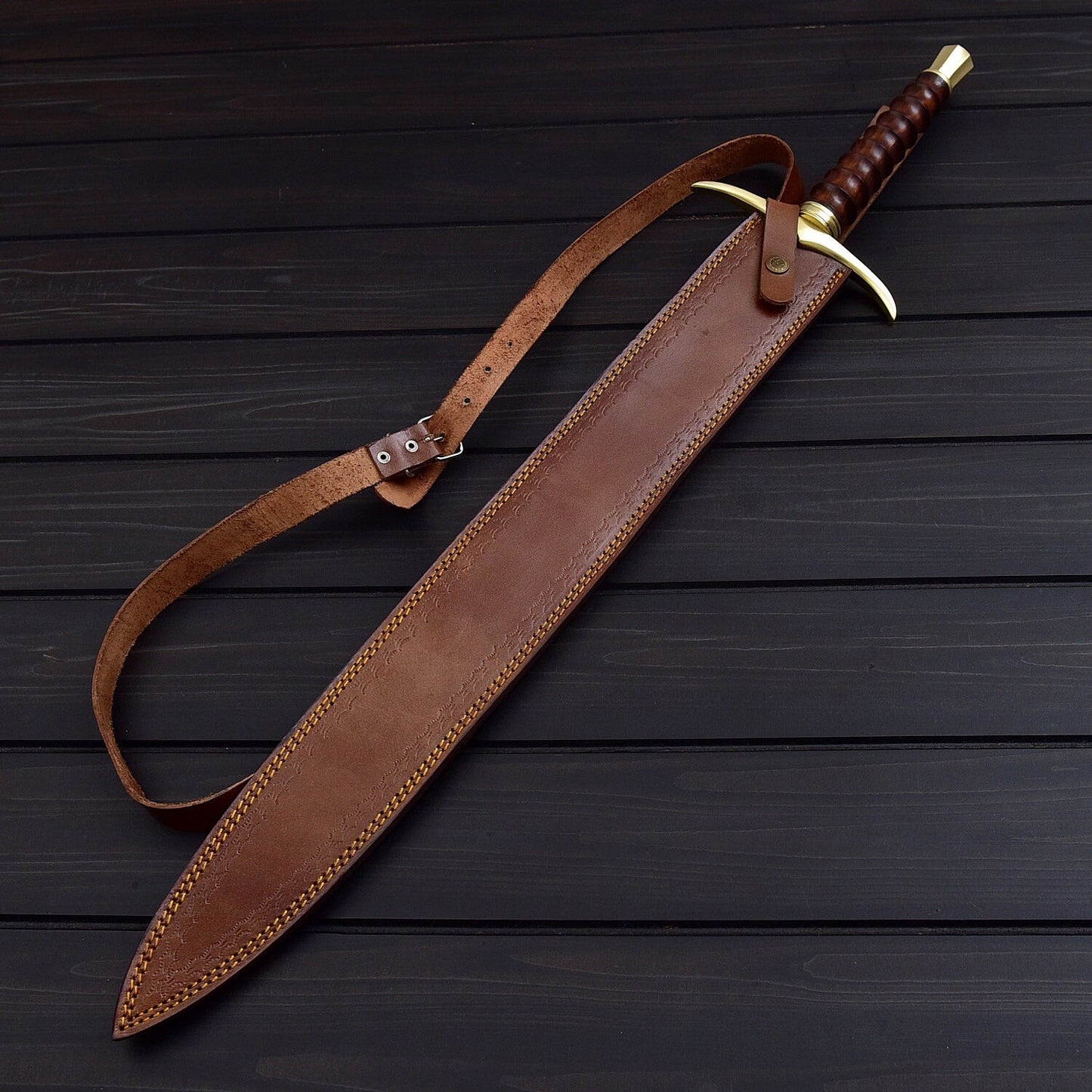 Damascus Steel Viking Sword – 32 Handmade Double Edge with Walnut Handle & Leather Sheath