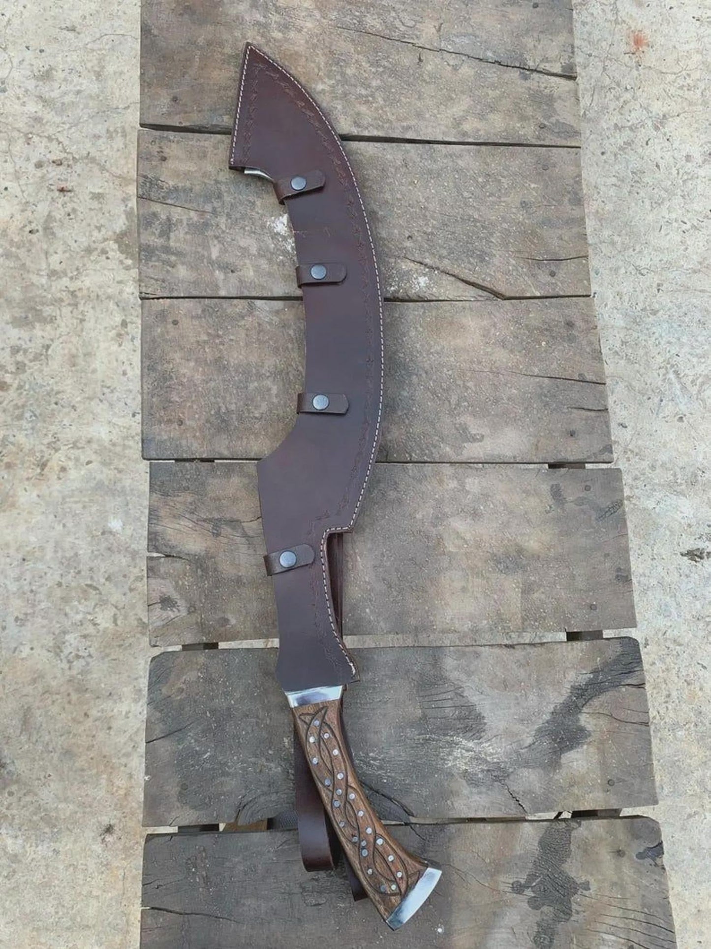 26" Hand-Forged Khopesh Style Carbon Steel Machete with Rosewood Handle Leather Sheath Included