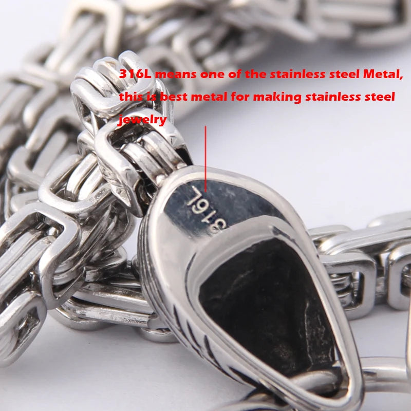 Viking Thor Thor hammer pendant necklace titanium steel wolf head chain necklace Viking Retro jewelry