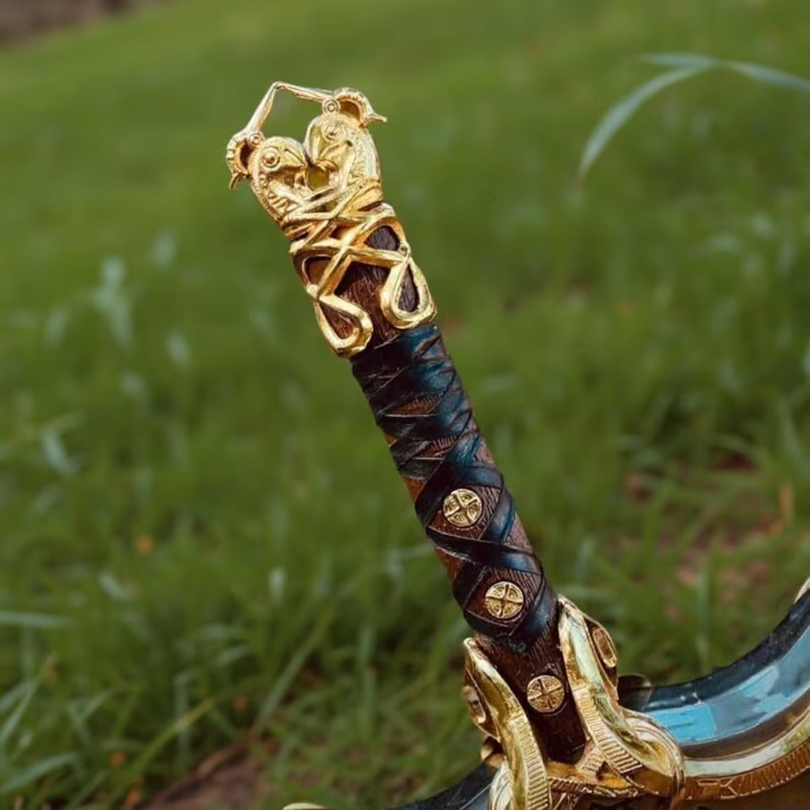 Premium Viking Thor Hammer – Gold-Plated Mjolnir Replica | Norse Mythology Cosplay & Collectible