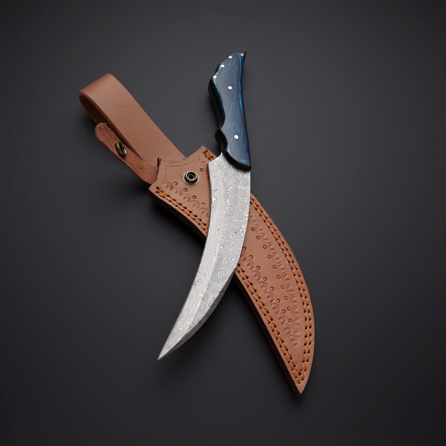 HandForged Damascus Steel Hunting Knife 216+ Layer Razor Sharp Blade with Leather Sheath  12 Survival & Camping Essential