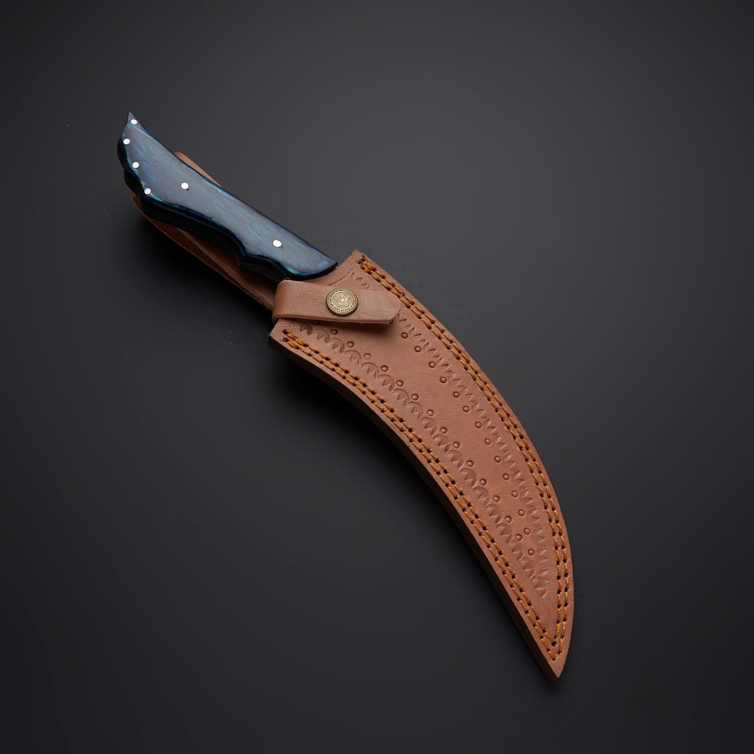 HandForged Damascus Steel Hunting Knife 216+ Layer Razor Sharp Blade with Leather Sheath  12 Survival & Camping Essential