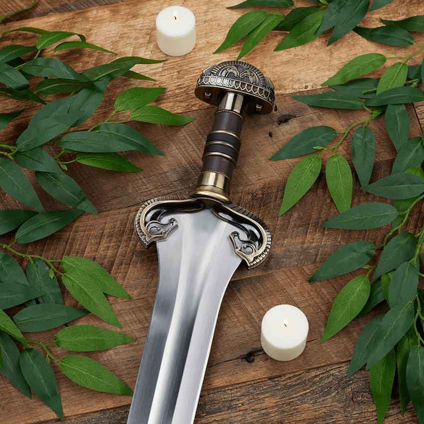 Fantasy Warrior Display Replica – Medieval Inspired Collectible with Wooden Plaque
